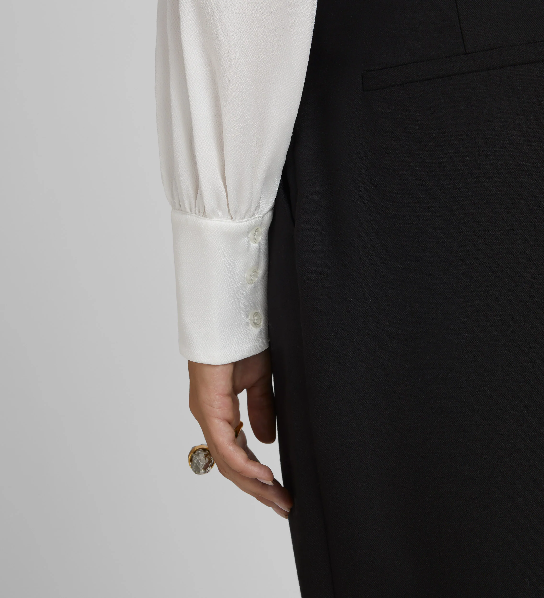 Blusa camisera flecos - Image 5