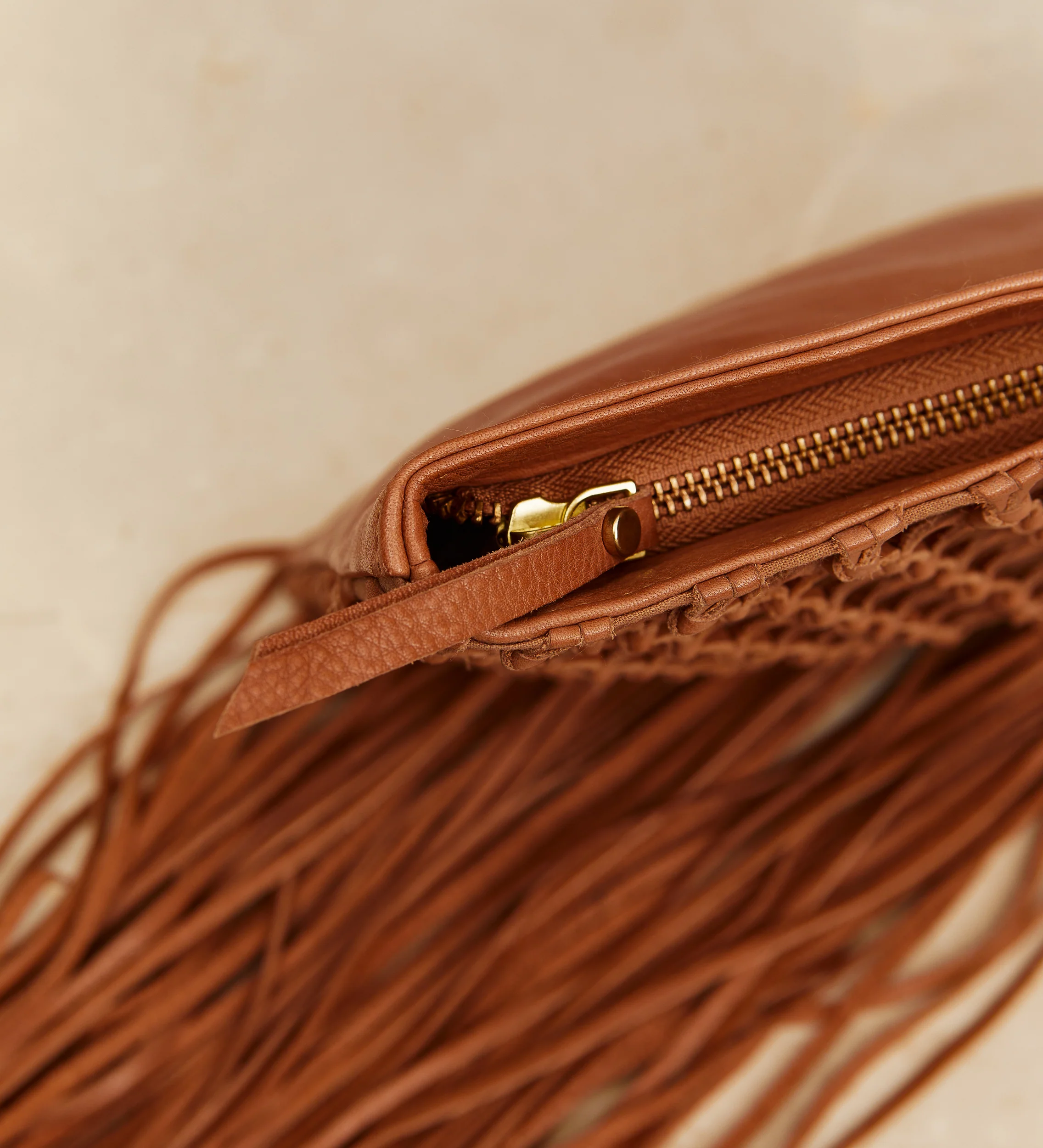 Bolso napa flecos - Image 4