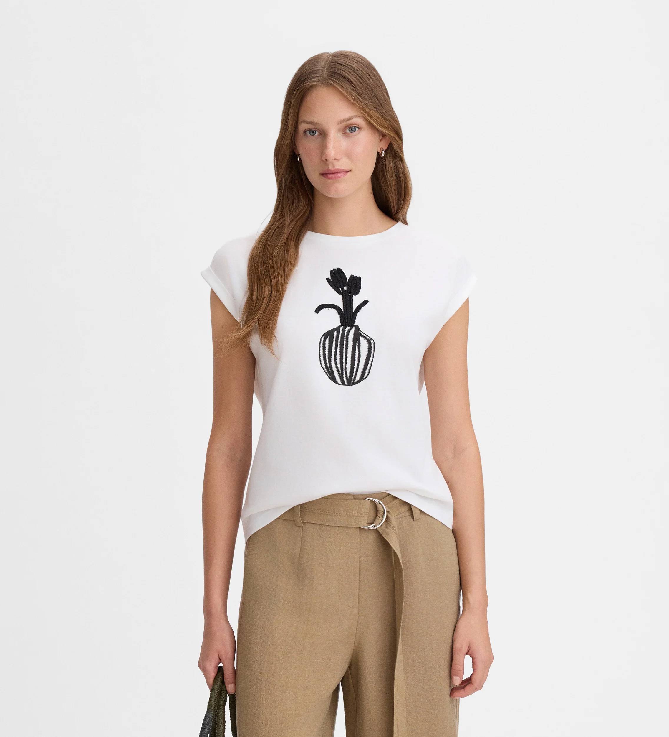 Camiseta bordado flor - Image 3
