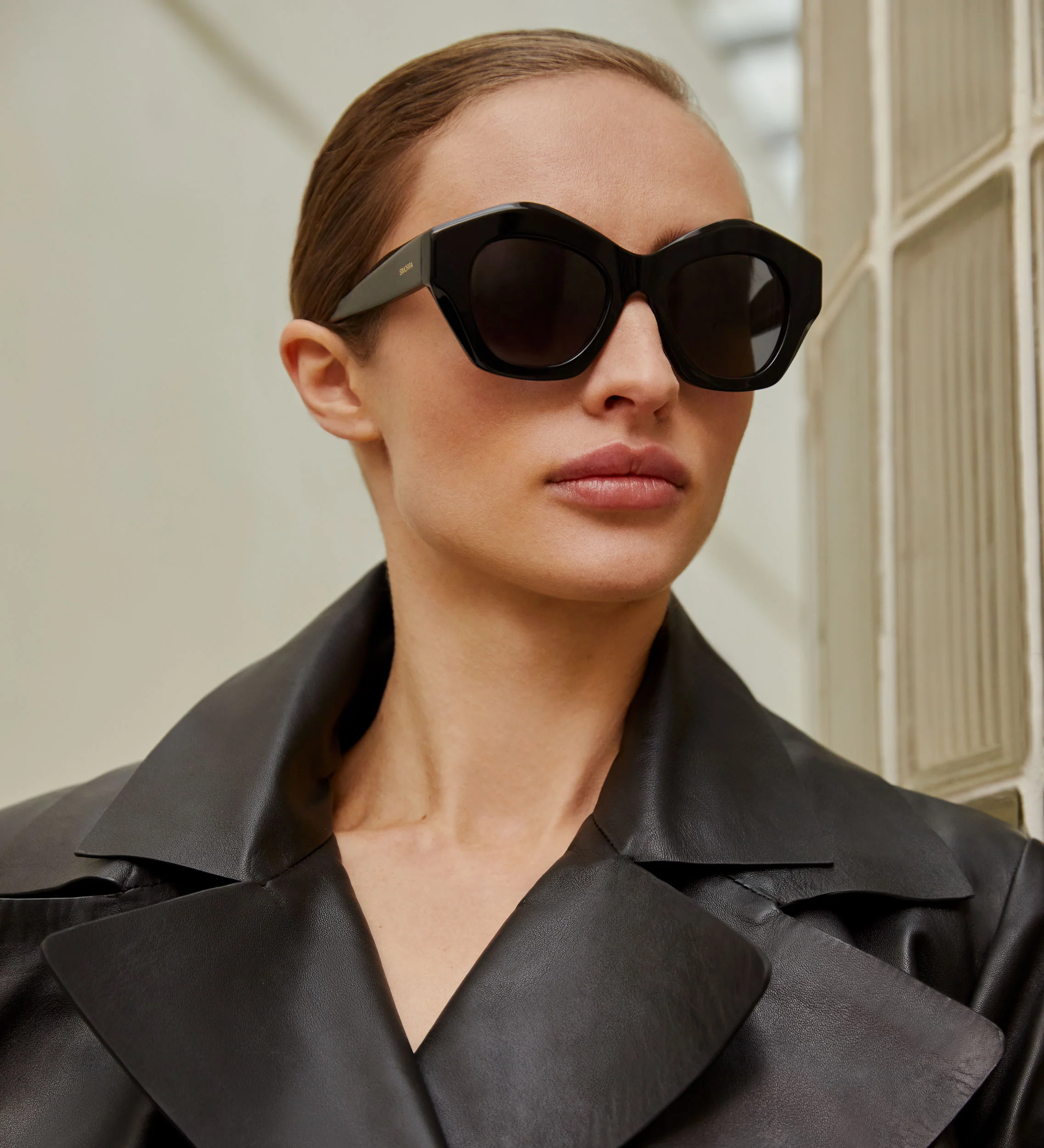 Gafas sol ovalada oversize - Image 3