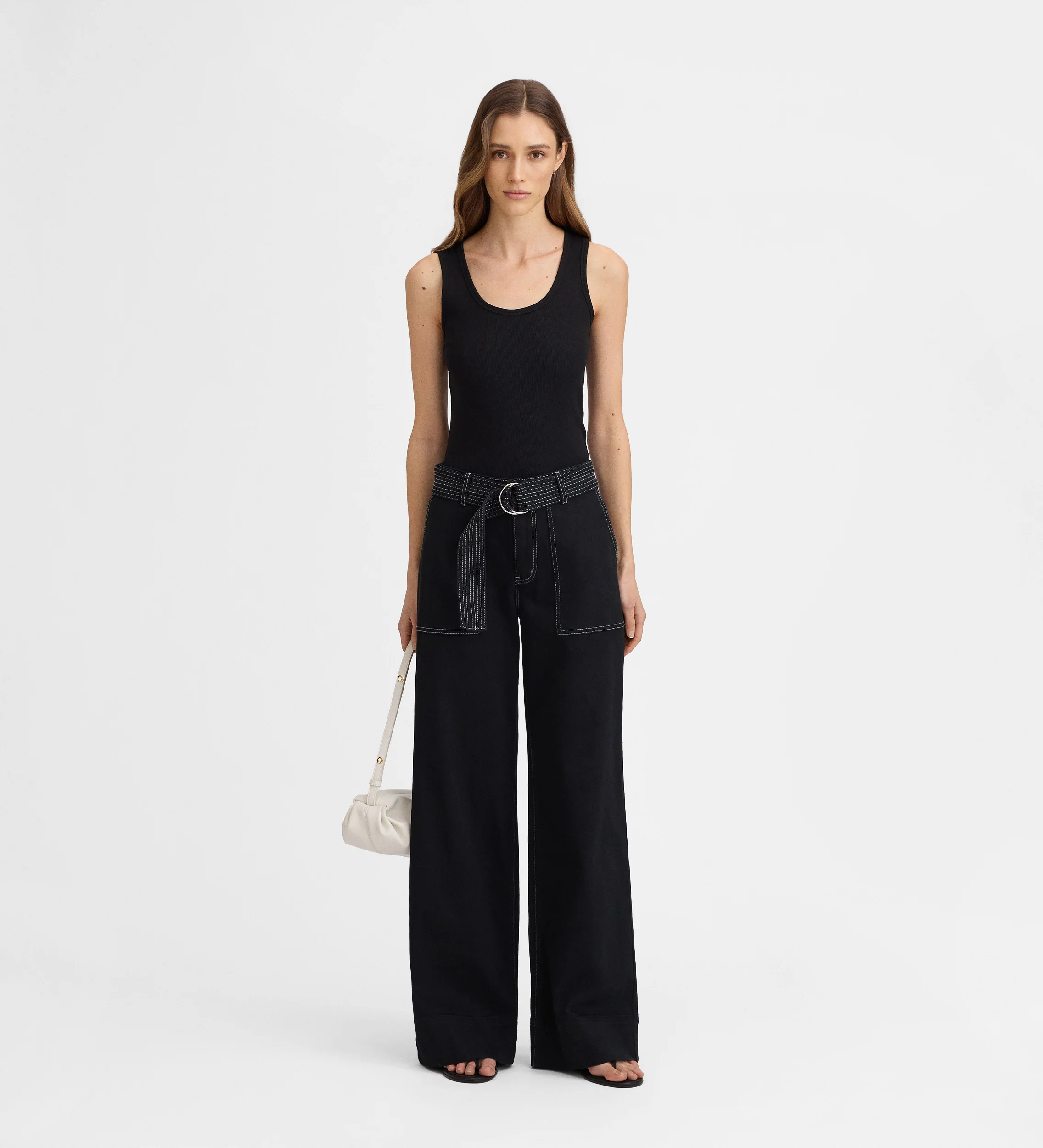Pantalón denim pespuntes