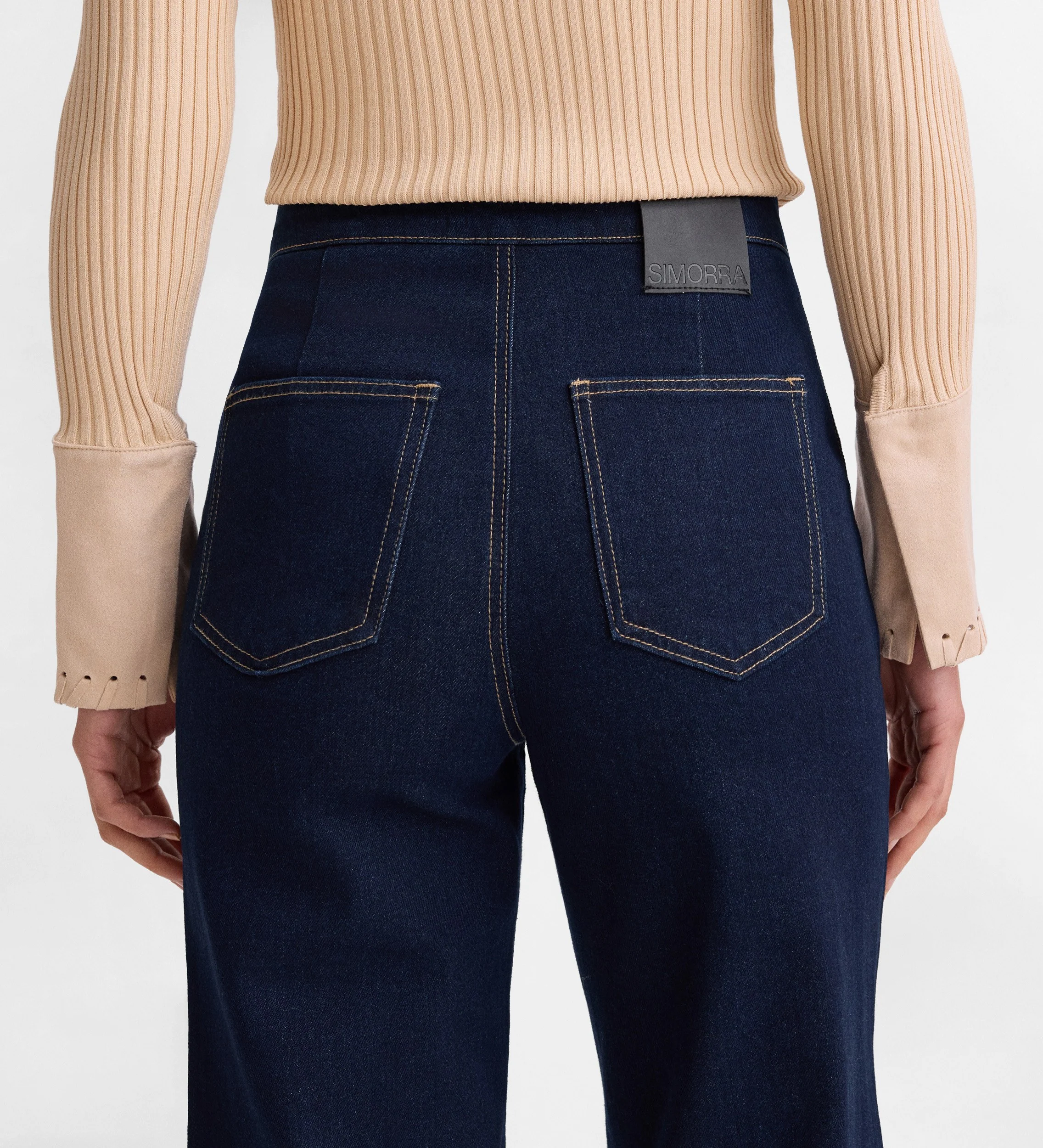 Pantalón vaquero crop bordado - Image 4