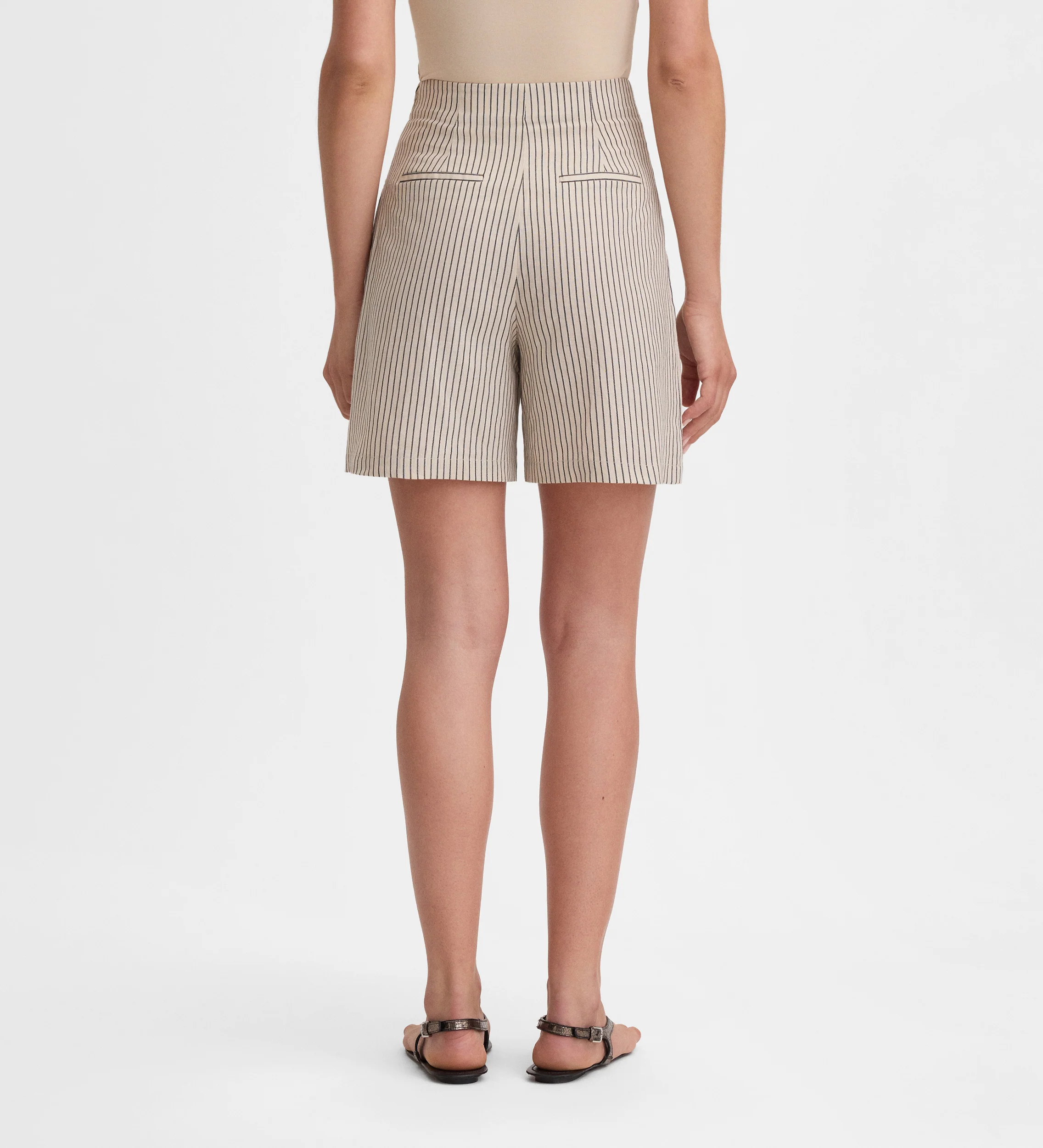 Short lazadas estampado - Image 5