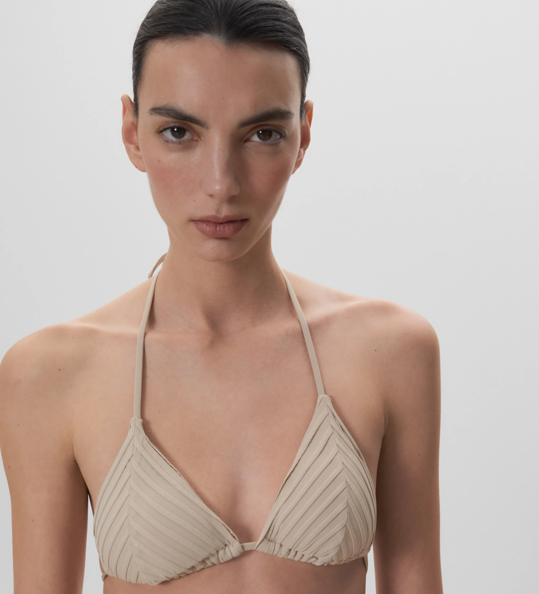 Top de bikini textura triangular - Image 3
